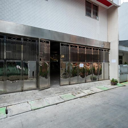 Oyo Life 3284 Pademangan 3 Residence Giacarta Esterno foto
