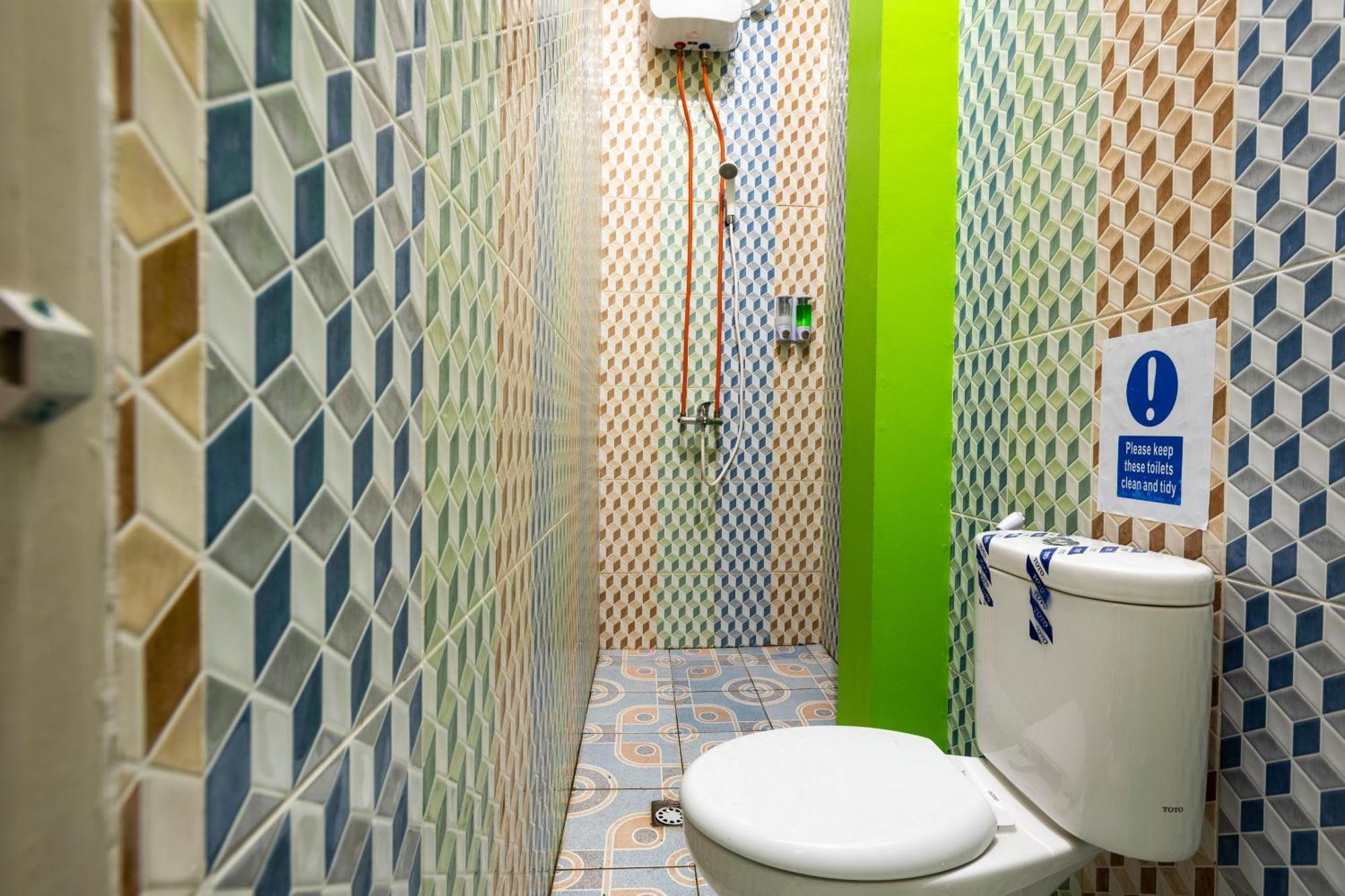 Oyo Life 3284 Pademangan 3 Residence Giacarta Esterno foto
